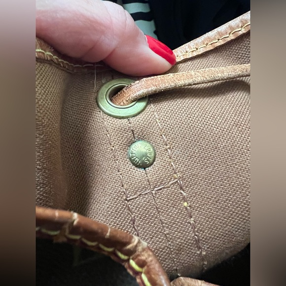LOUIS VUITTON Monogram Noe Vintage Bucket - Picture 13 of 13